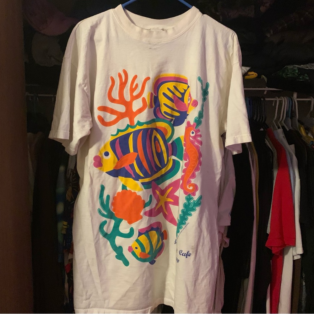 Vintage Rainforest Café Tee
